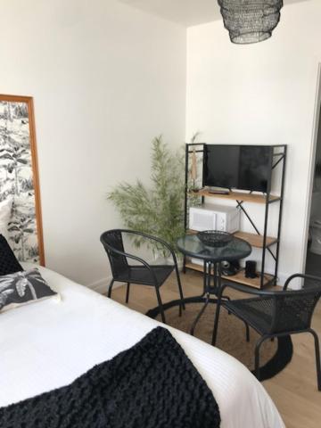 Appartements Pyrenees-Barthou Pau Exterior foto